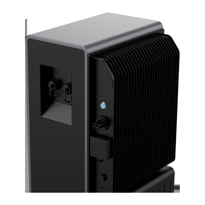 Netz- und Backup-Anschluss des Conow Atlas 6000 AC in der Nahaufnahme